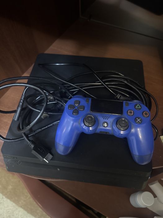 Ps 4 в отличном состоянии
