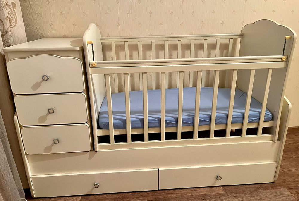 Продам детскую кроватку