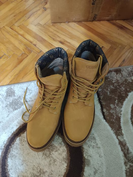 Ghete bărbați Guess