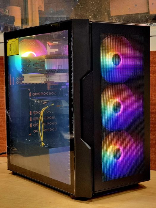 Геймърски Компютър/R7 5700X/16GB RAM/SSD-512GB/RTX 2060