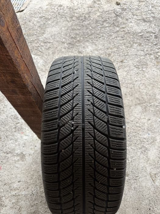 265/35/18-2бр 245/40/18 - 2бр.