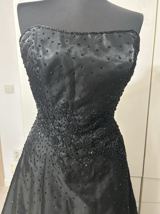 Rochie eleganta seara, stare foarte buna.