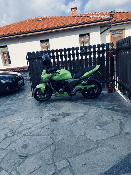 Kawasaki z750    .