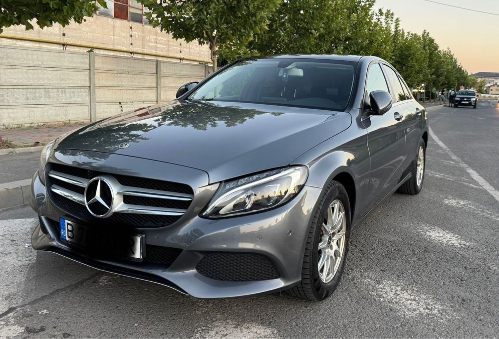 Mercedes-Benz  C 180 D