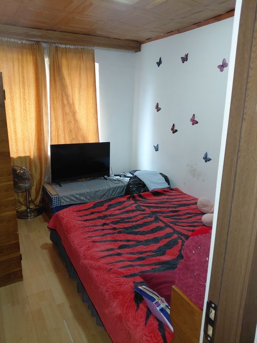 Închiriez apartament cu doua camere