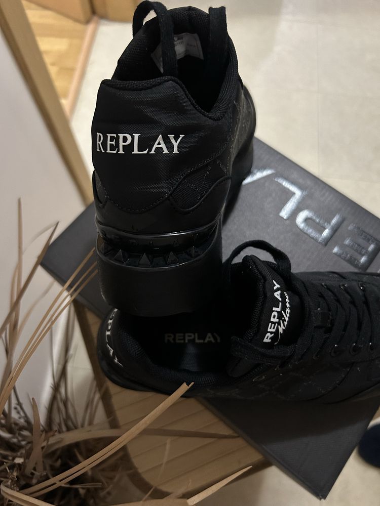 Дамски спортни обувки Replay