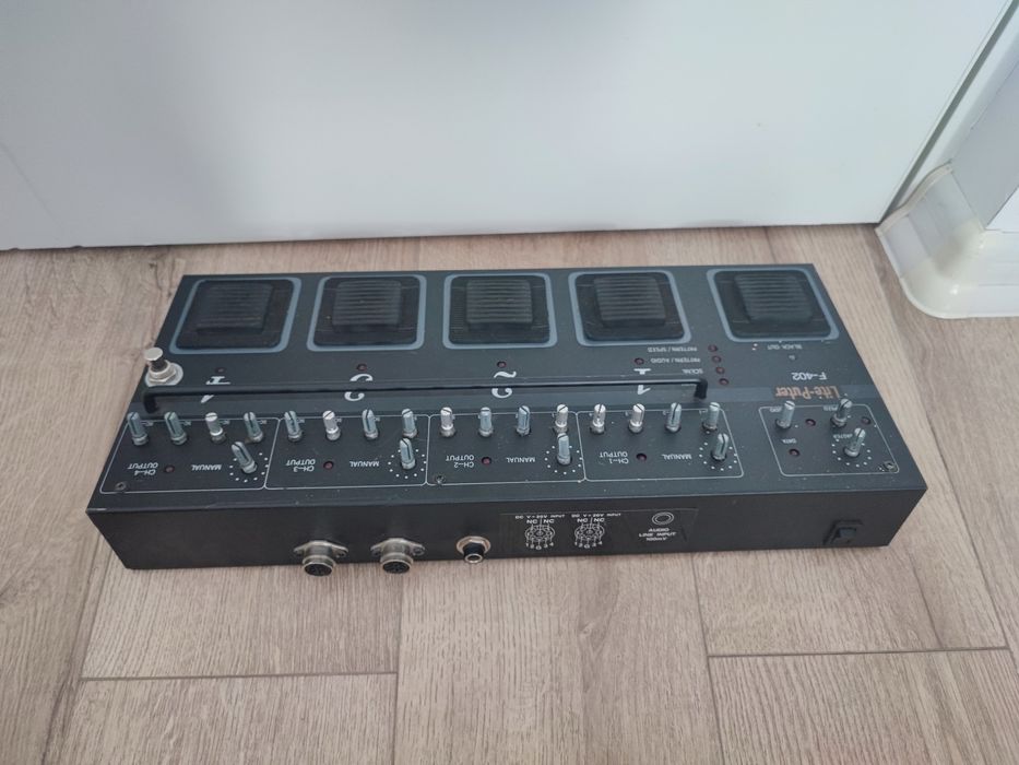 Controller audio de picior Lite Puter F 402 cu 4 canale