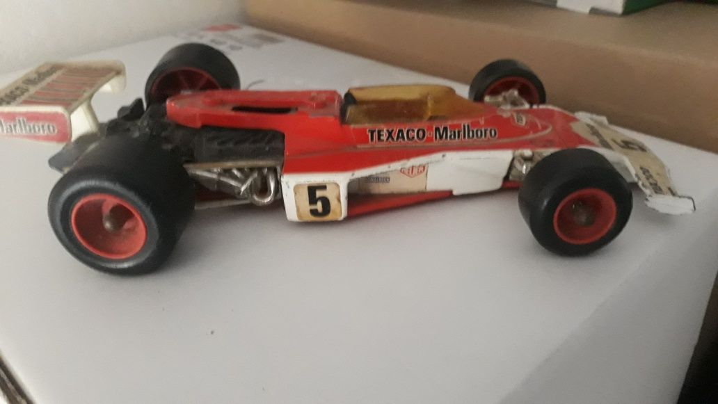 Corgi McLaren M23B F1 mașină de curse model Texaco Marlboro 1975 Fitti