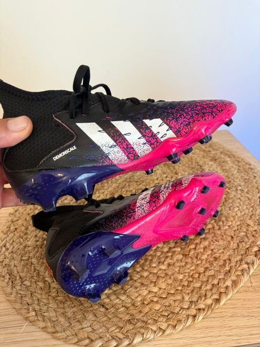 Ghete de fotbal Adidas Predator Feeak 3