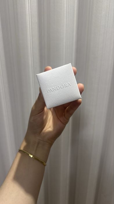 Серебряное кольцо Pandora 925 с сердечками — оригинал, новое