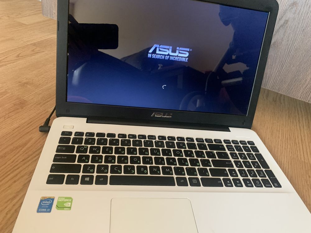 ASUS K555LJ-XX308D лаптоп