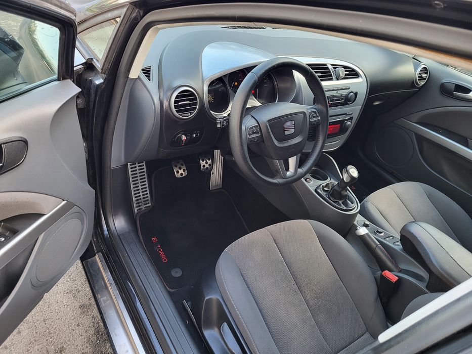 Vand Seat leon. Comenzi volan. Climă. Jante. Pilot. Leduri