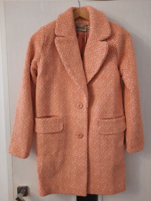 Полупальто новое