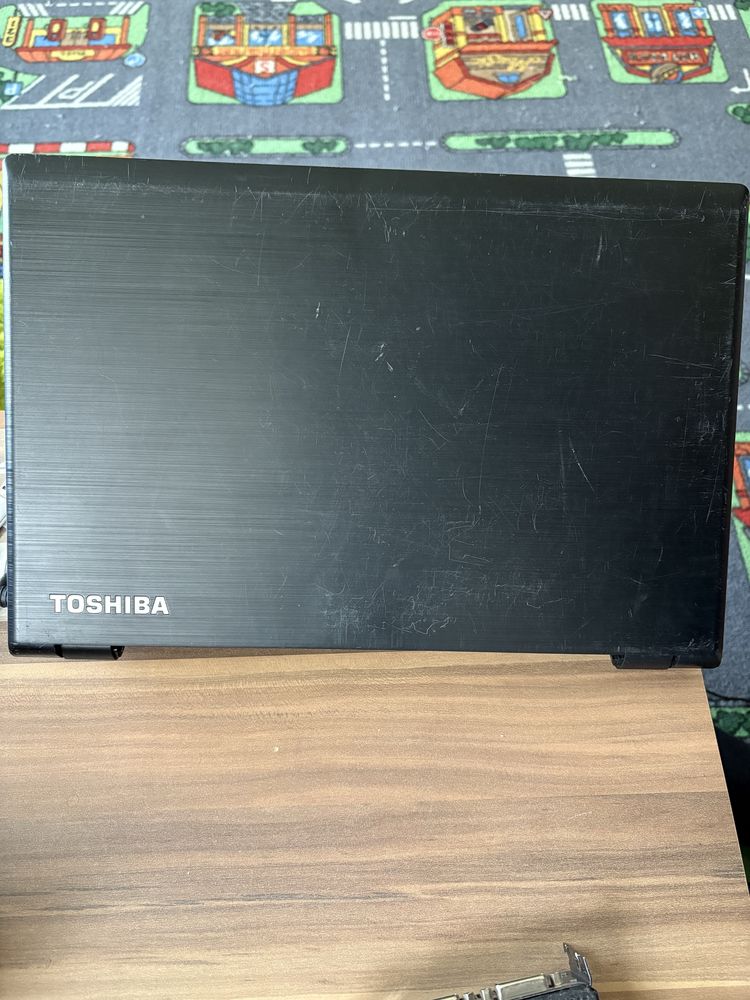 Лаптоп Toshiba - i3 6th gen