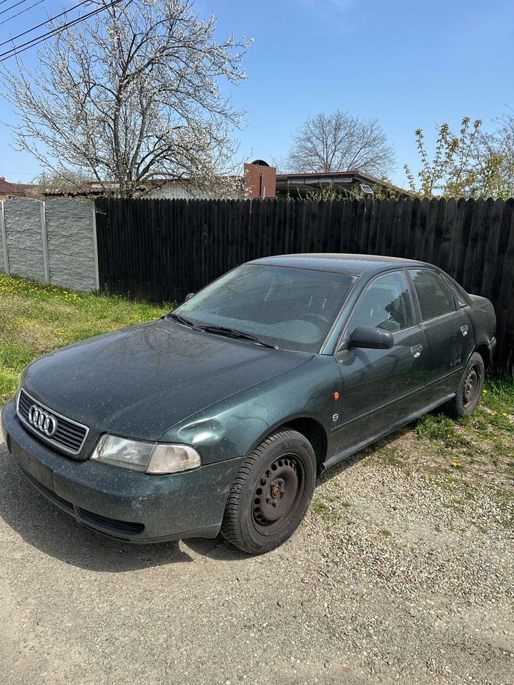 Audi A 4 1996 1.8 Benzina