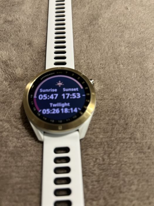 Vând ceas Garmin Approach S40