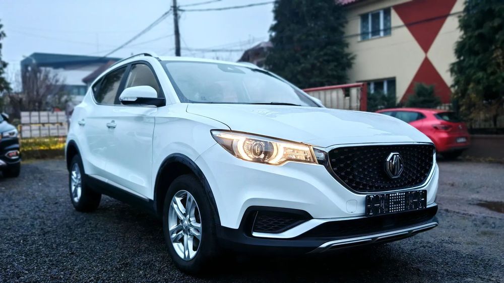 MG ZS EV 143 cp electric/ ingrijita/ TVA deductibil
