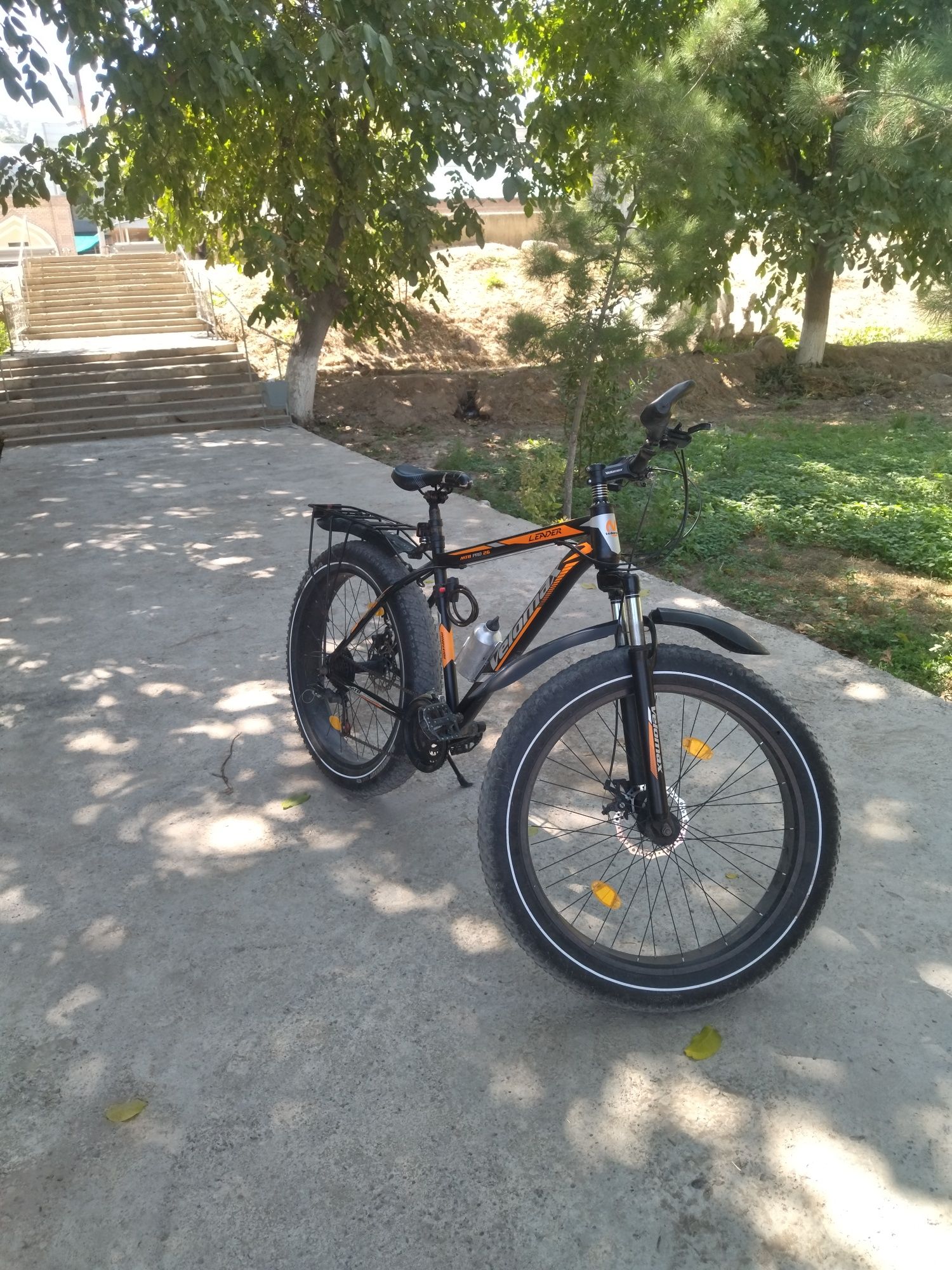 Velosiped sotiladi
