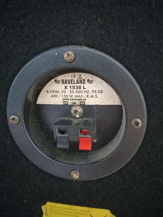 Boxe de vânzare Rave Land cu tot cu stație