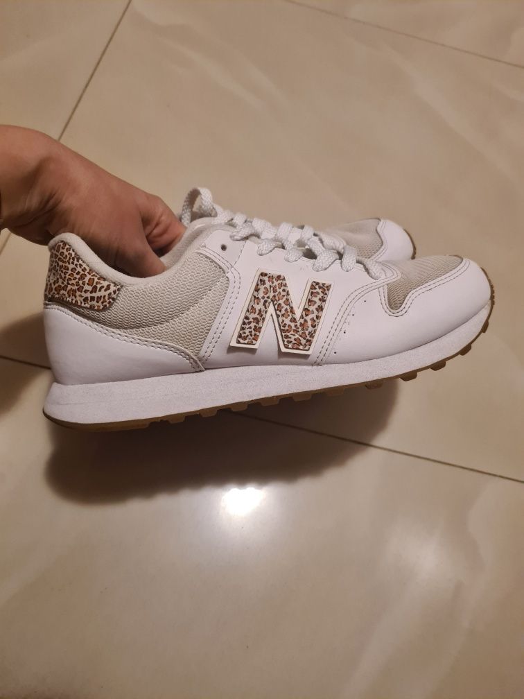 Сникърси New balance