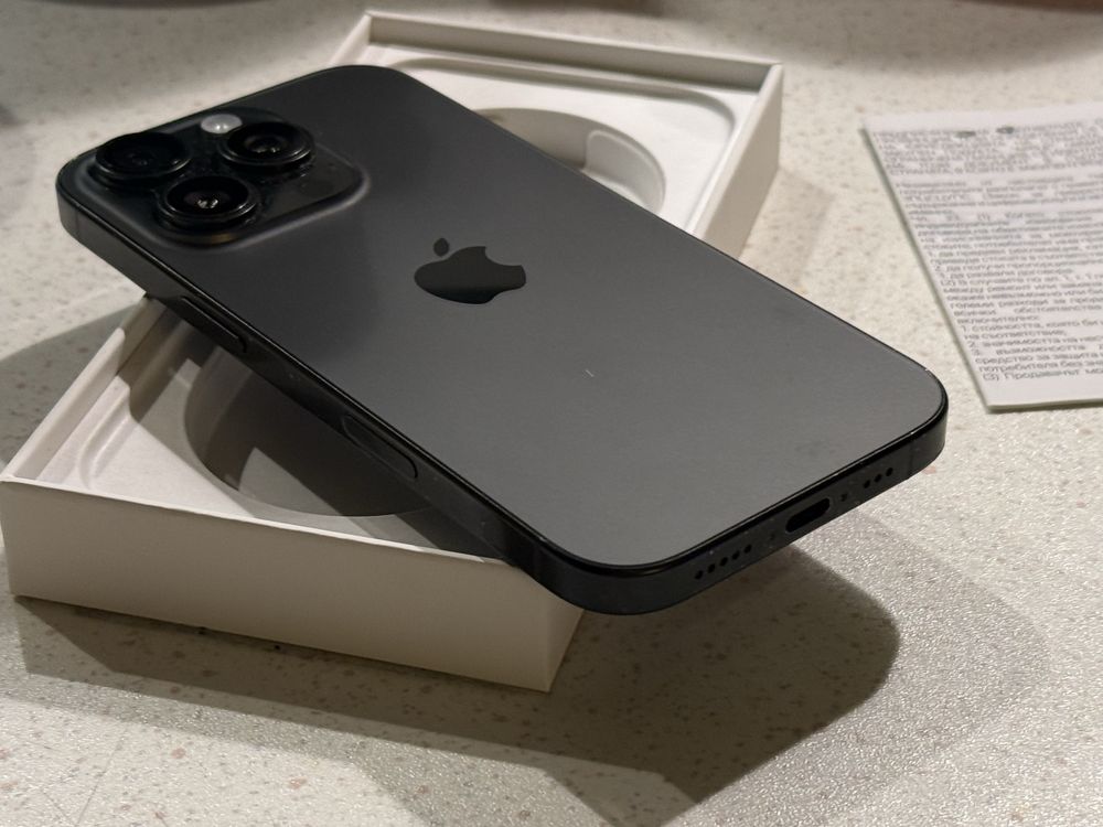 iPhone 16 Pro 128GB Black – Перфектен, 99% Батерия!