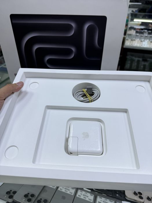 Macbook pro m3 14 inch