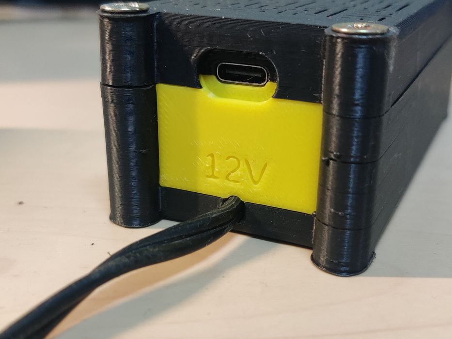 UPS - uri 12 volti / 3 Ah max