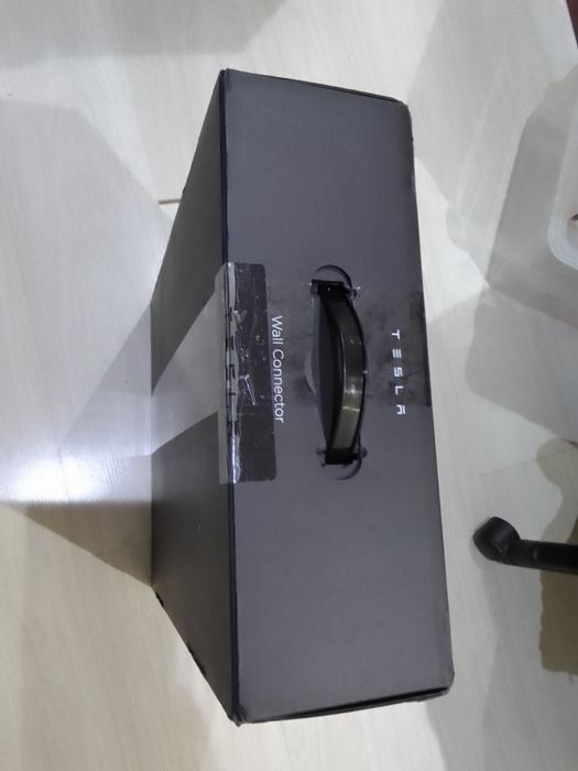 Tesla Wall Connector