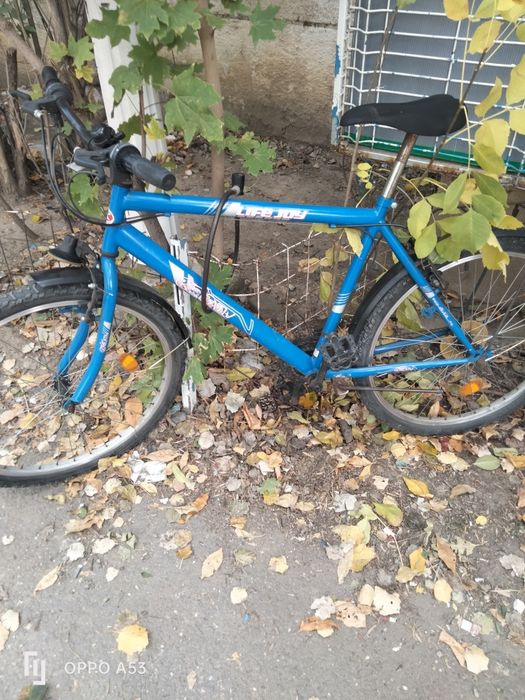 Vând bicicleta in stare buna