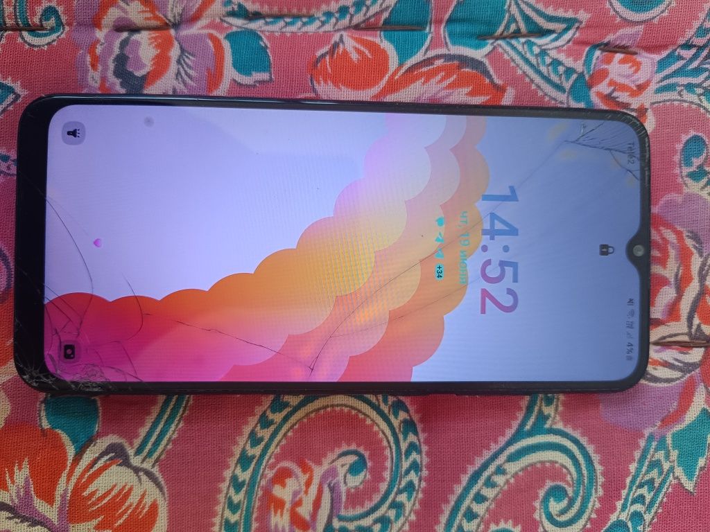 galaxy a04 продам