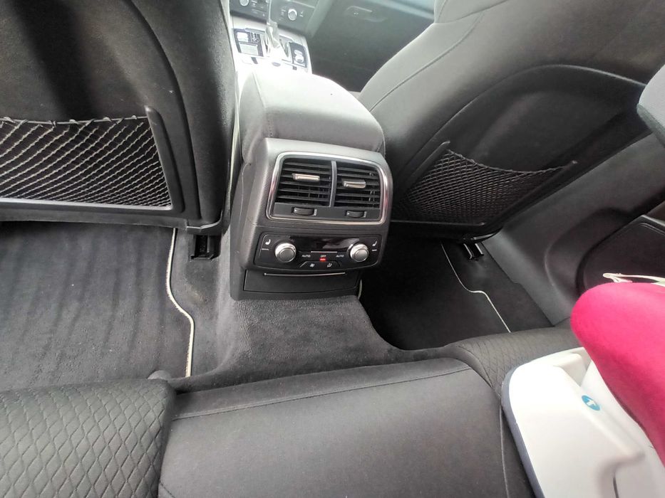 Vand Audi A6 2015 2l 190 de cai