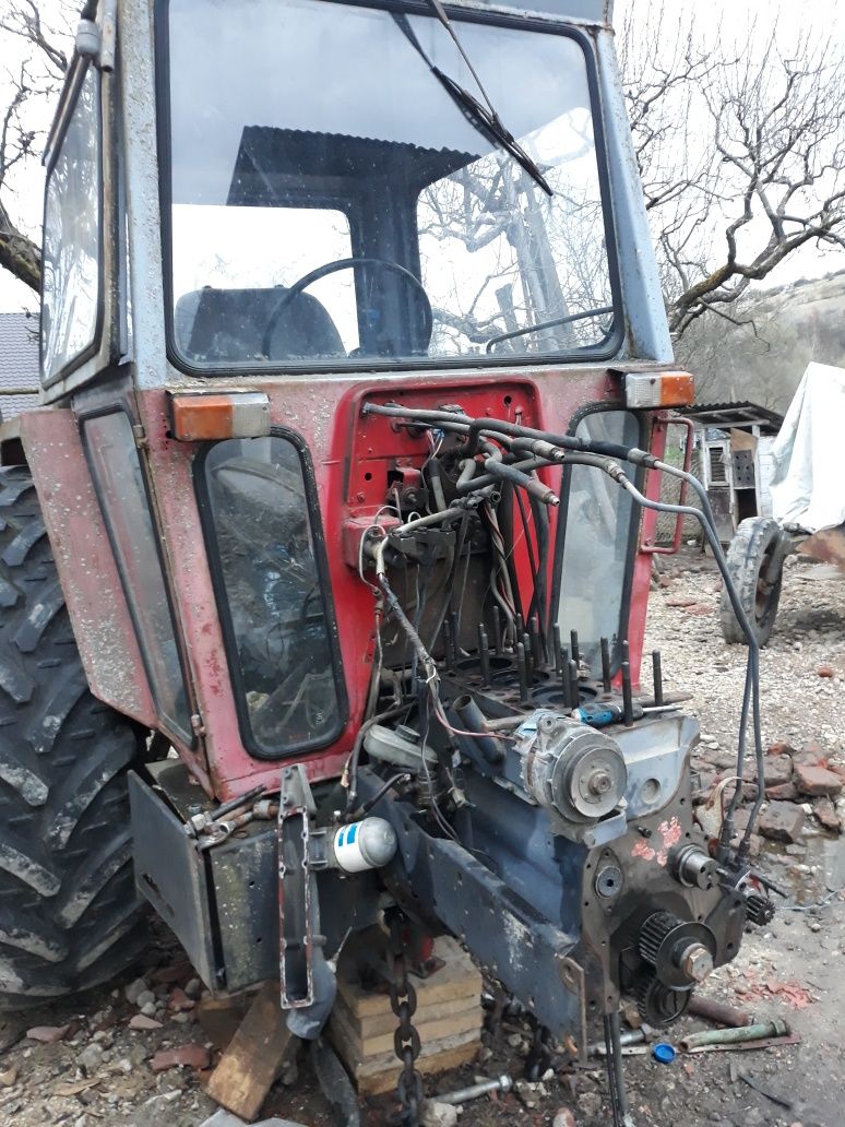 Dezmembrez Massey Ferguson 595, 592, 1080