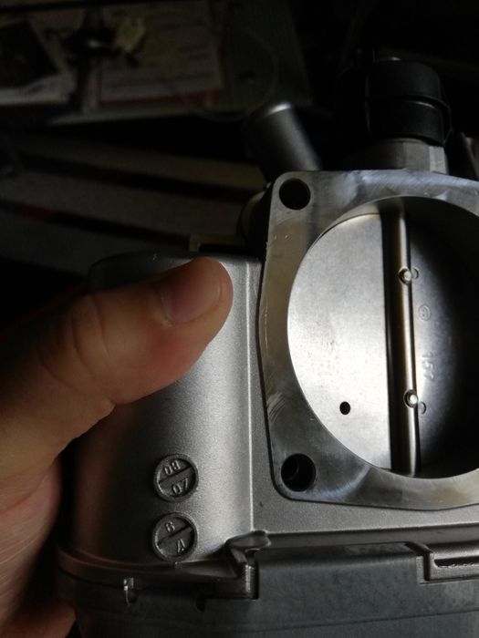 Продавам дроселова клапа за М119мотор за фейслифт 96 98г