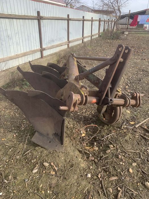 Vând disc gd3,2 + plug