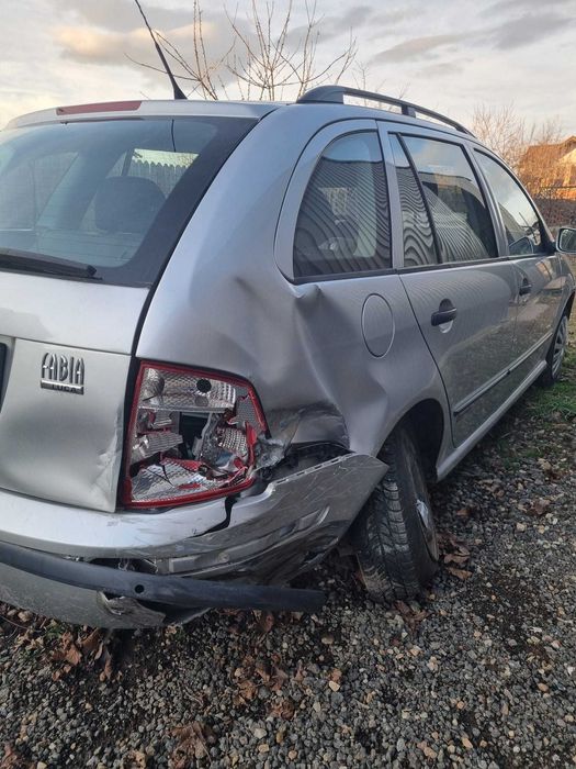 Skoda Fabia 2007 avariata
