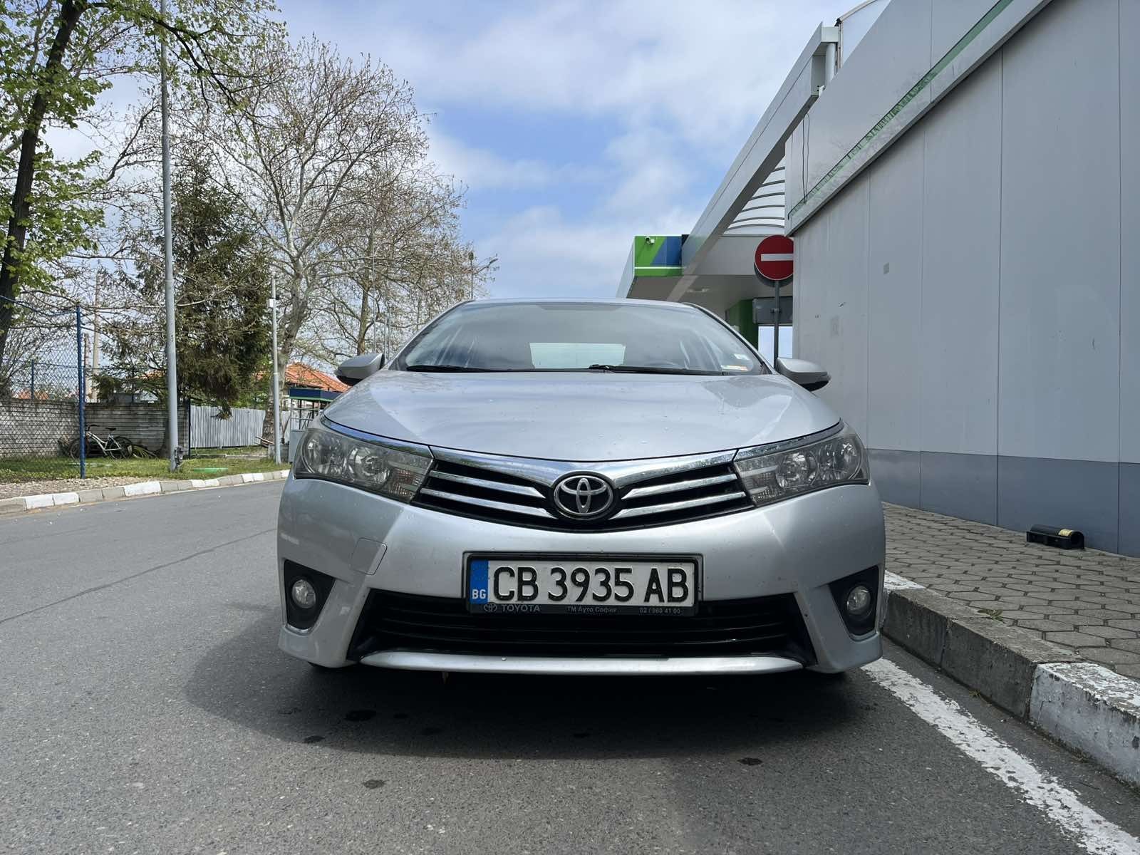Toyota  corolla  .