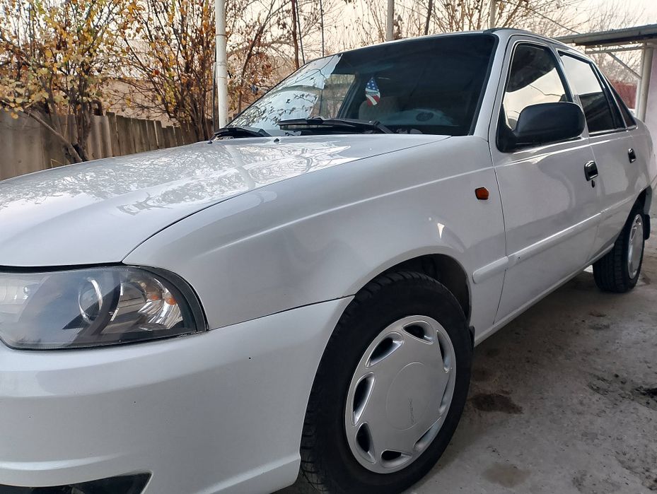 Mashina zor faqat naqtga sotaman