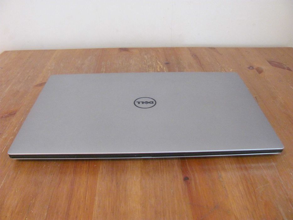 Лаптоп Dell Precision 5520, i7, 32GB RAM, 1TB SSD