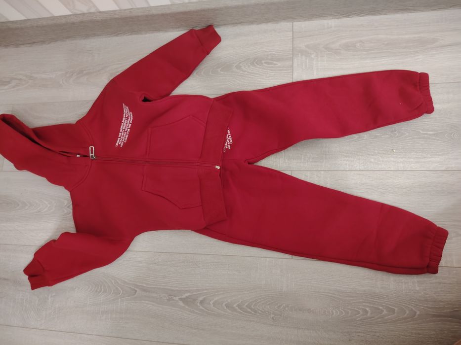 Спортивный  детский костюм