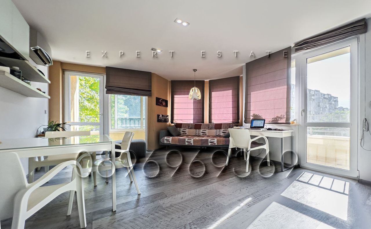 Продава се Тристаен апартамент в Варна, Трошево - 93 кв.м за 1666 €/кв.м - Снимка #2