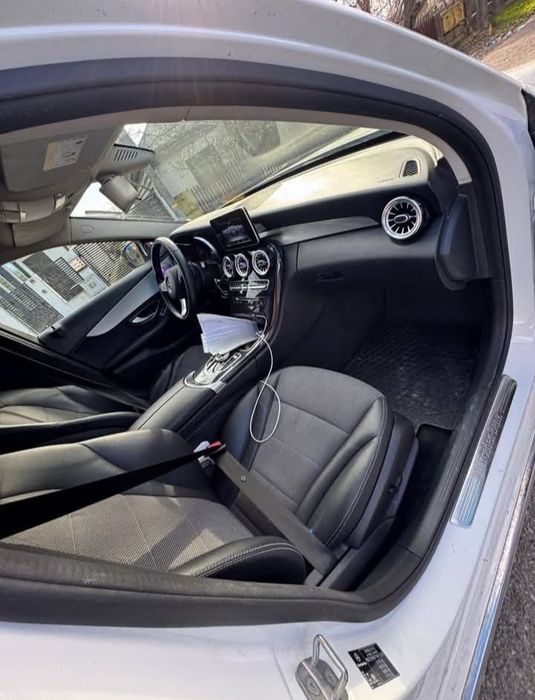 ***Vand Mercedes c200***