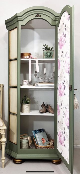 Dulap recondiționat și pictat!