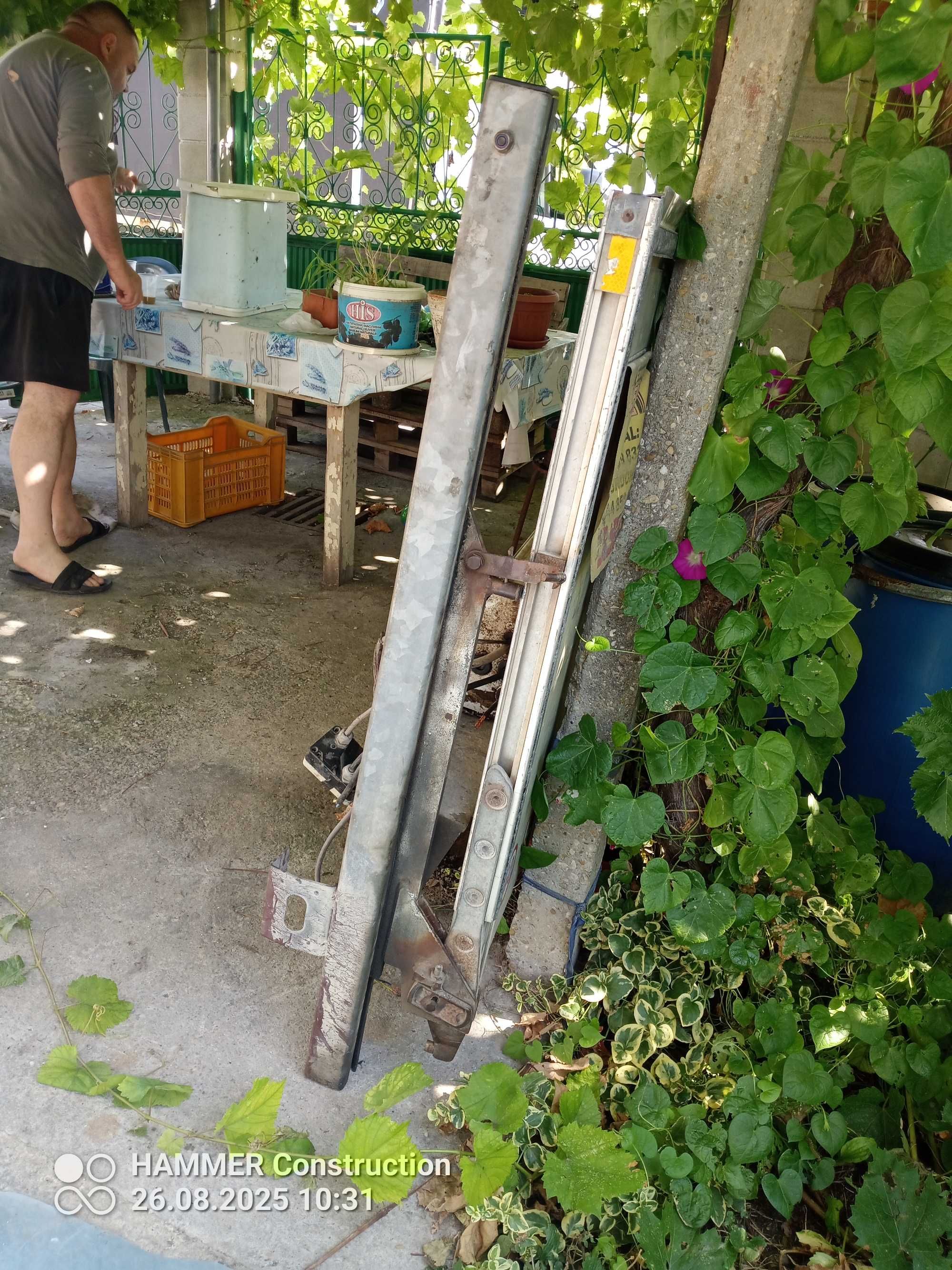 Падащ борд за камионче