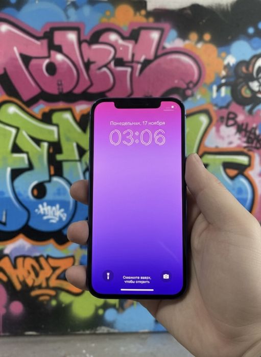 айфон 12 64гб 76акб с зарядкой