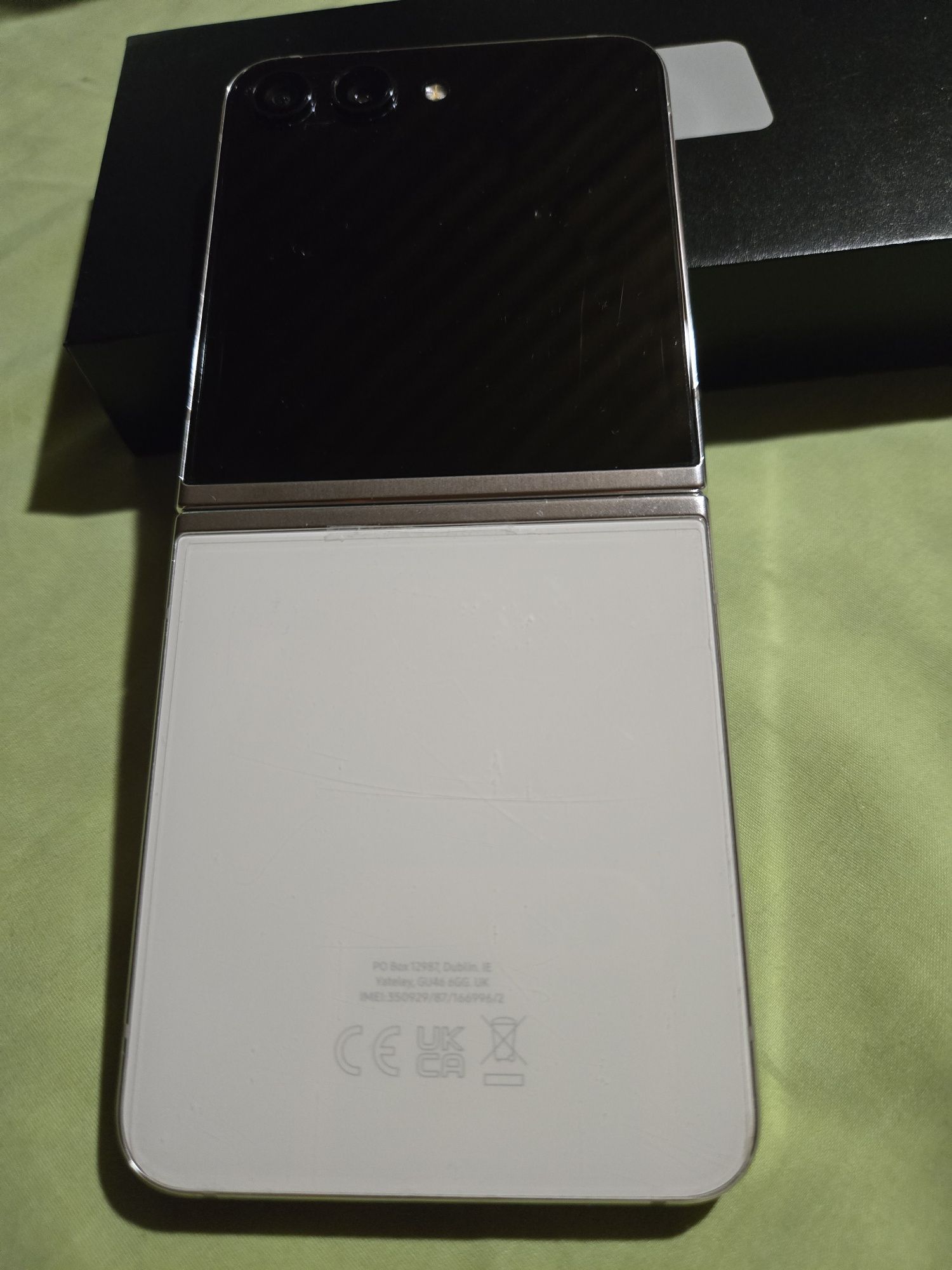 Samsung galaxy z flip 5