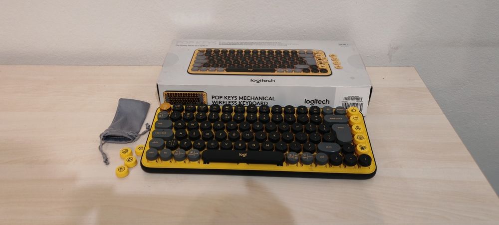 Tastatură mecanică Logitech Pop Keys Blast ,Brown switch,Galben/Negru