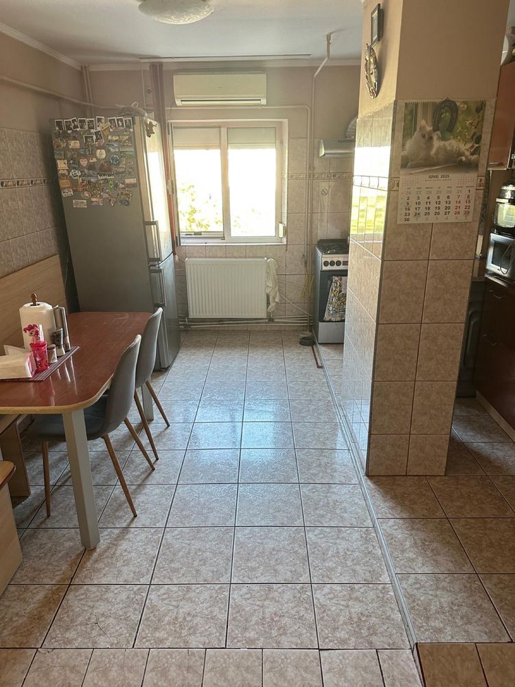 Apartament 4 camere