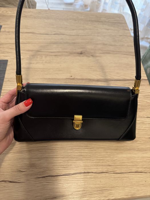 Дамска черна чанта