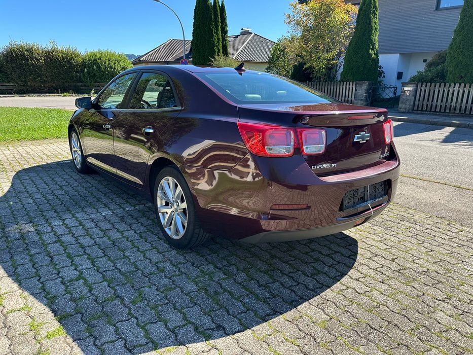 Chevrolet Malibu-Climatronic-Bi Xenon-Navi-Piele-Tempomat