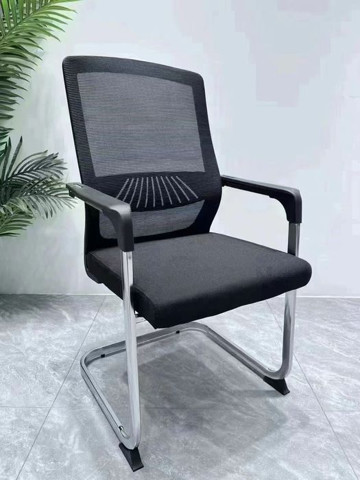 Стулья на полозьях максимально нагрузка  150кг стул кресло